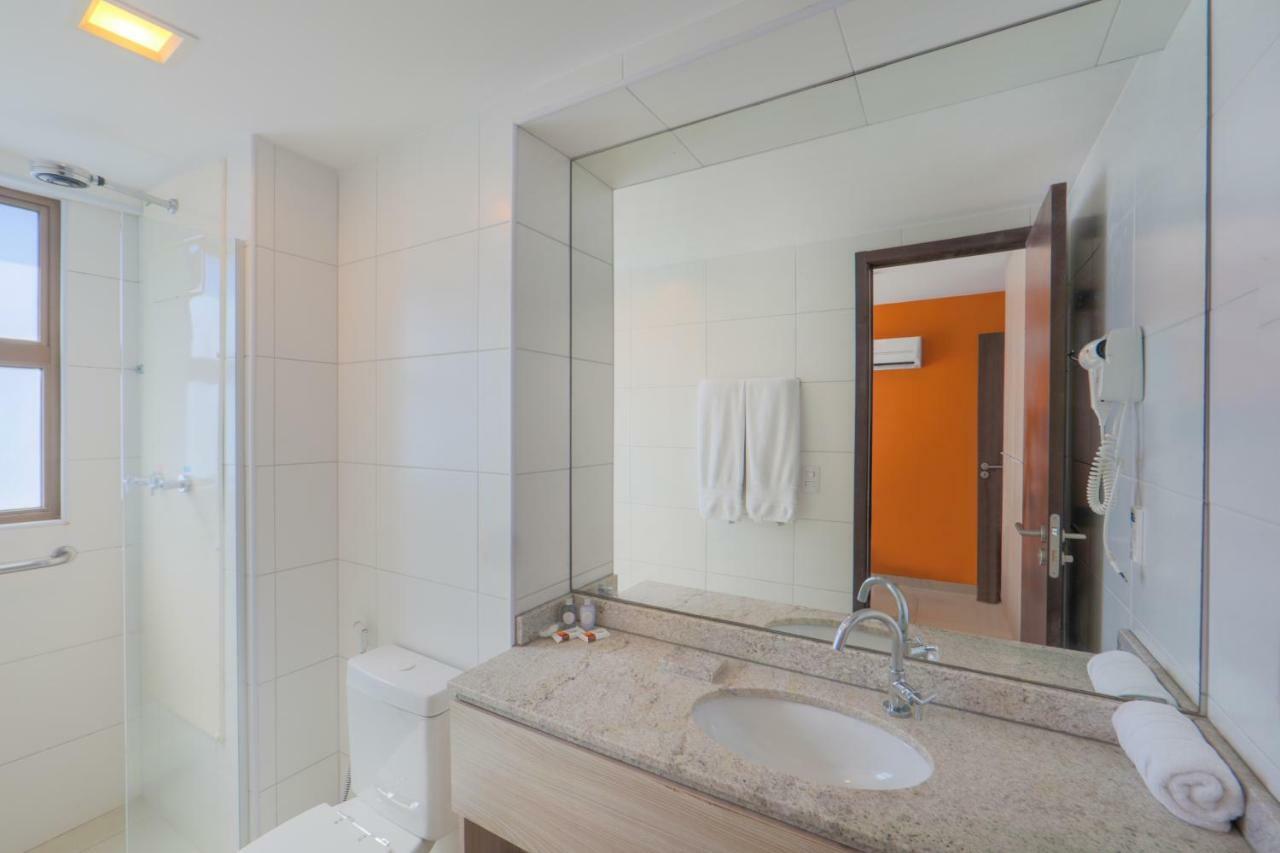 Hy Beach Flats - Convention Apartman Recife Kültér fotó